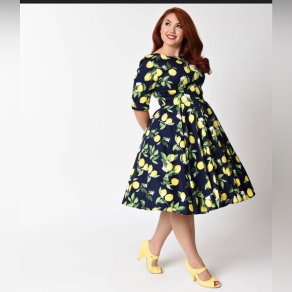 fashion bouhqre romen Dresses & Skirts - Elegant Navy Lemon Print Midi Dress